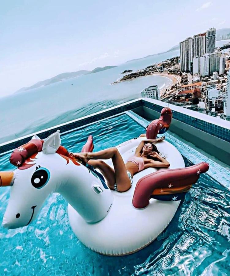 Beachfront Scenia Bay Apartment ญาจาง ภายนอก รูปภาพ