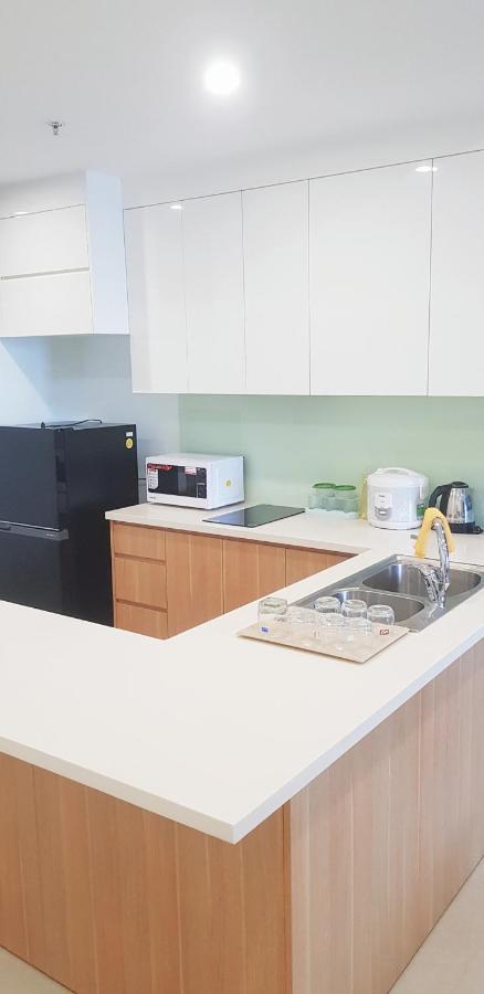 Beachfront Scenia Bay Apartment ญาจาง ภายนอก รูปภาพ