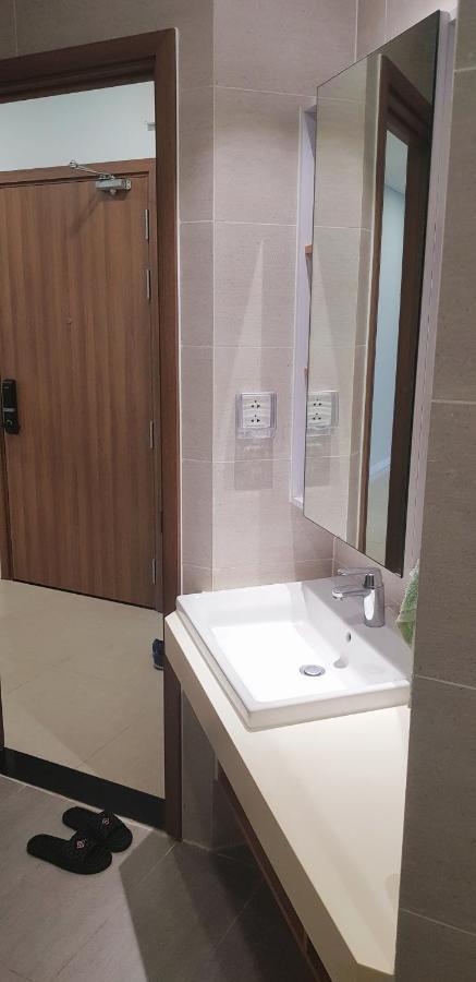 Beachfront Scenia Bay Apartment ญาจาง ภายนอก รูปภาพ