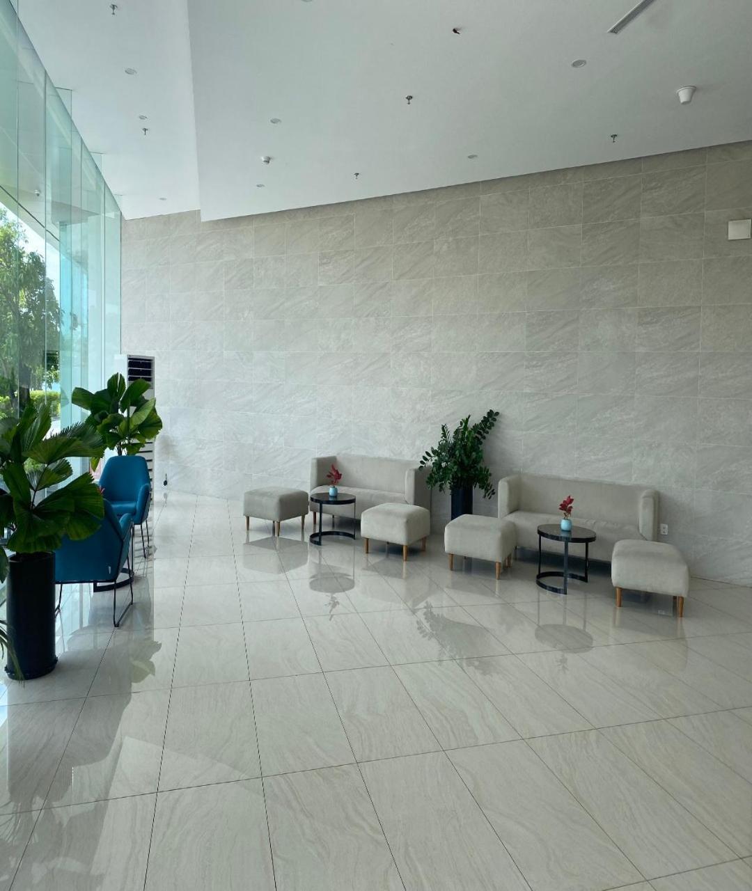Beachfront Scenia Bay Apartment ญาจาง ภายนอก รูปภาพ