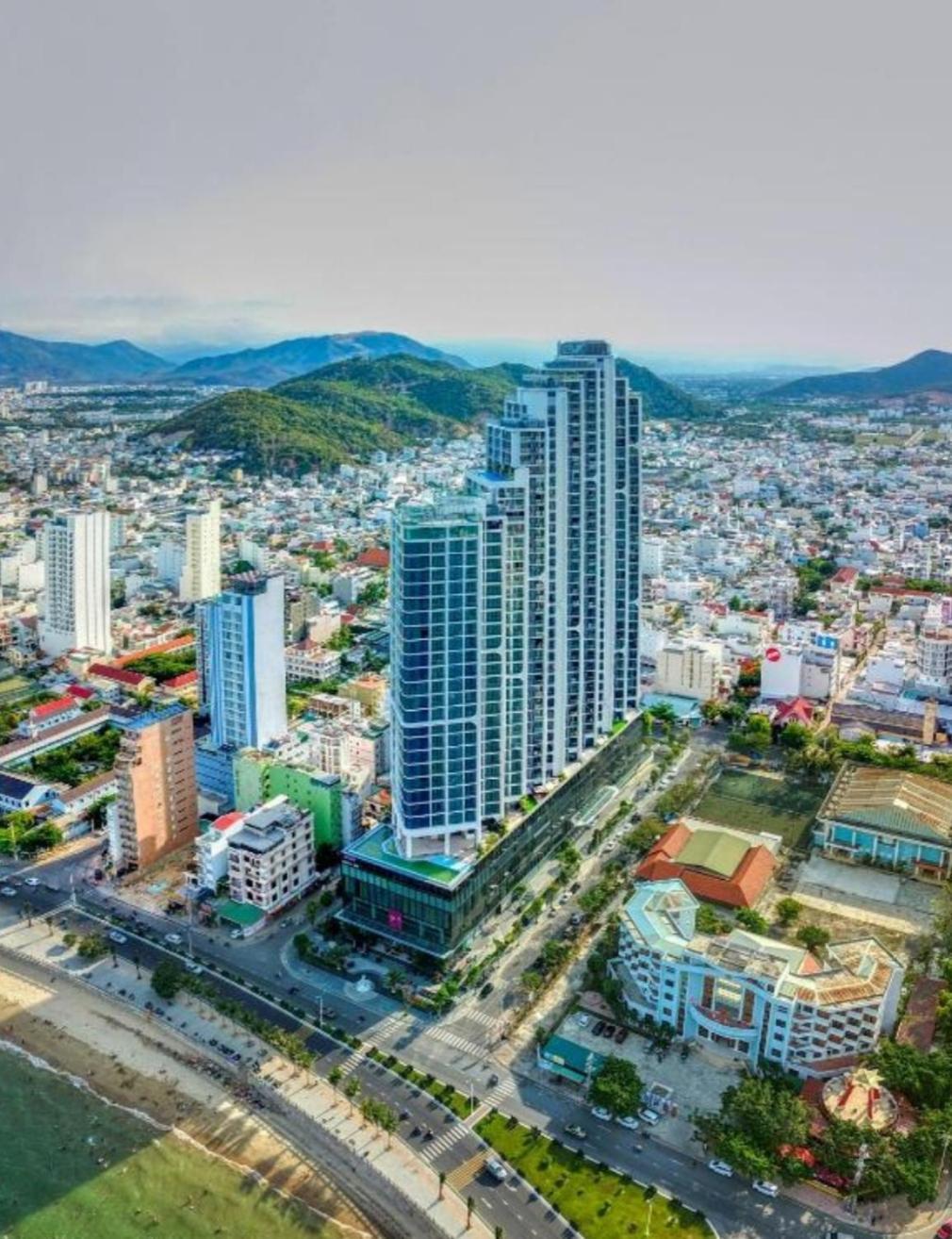 Beachfront Scenia Bay Apartment ญาจาง ภายนอก รูปภาพ